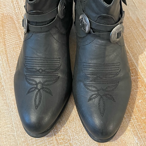 Rue21 Western Booties - Picture 2 of 4